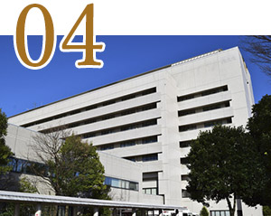 在细胞培养中心进行抽取细胞